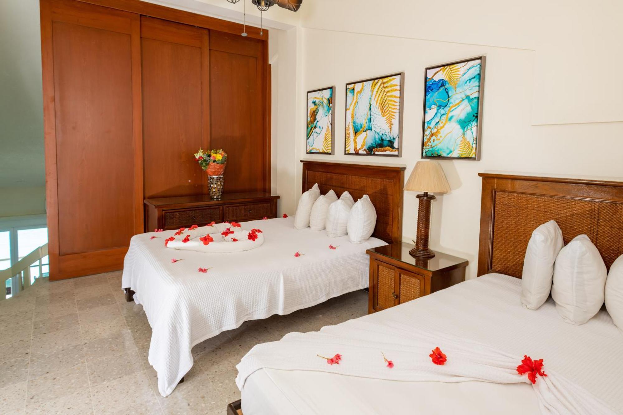 2 Story Oceanfront Penthouses On Cancun Beach! Esterno foto