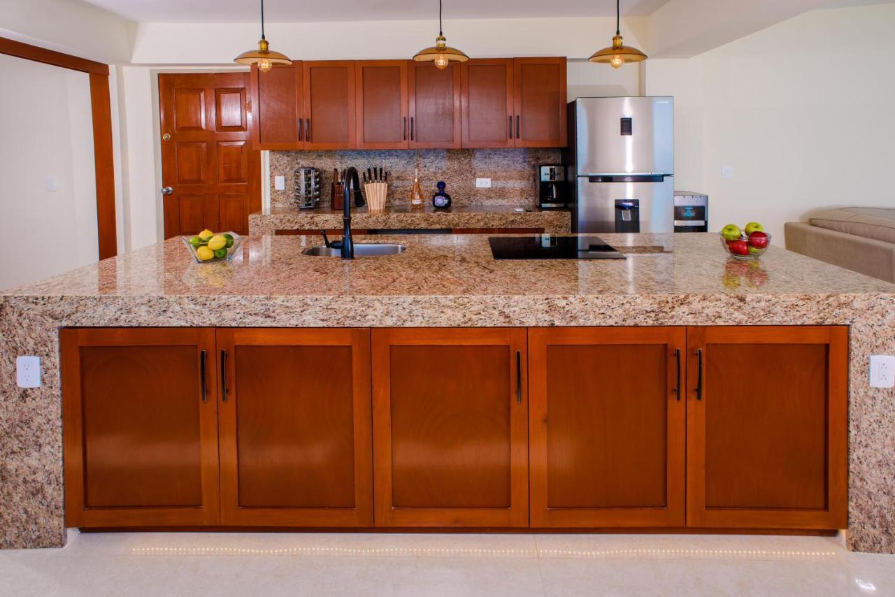 2 Story Oceanfront Penthouses On Cancun Beach! Esterno foto
